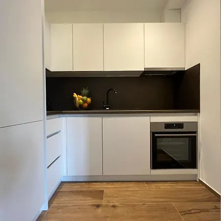 Zrina - * トロギール