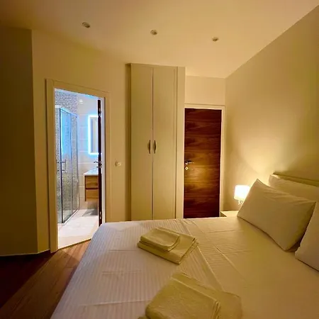 Zrina - アパート *