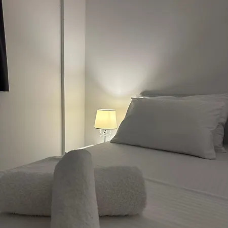 Zrina - アパート トロギール